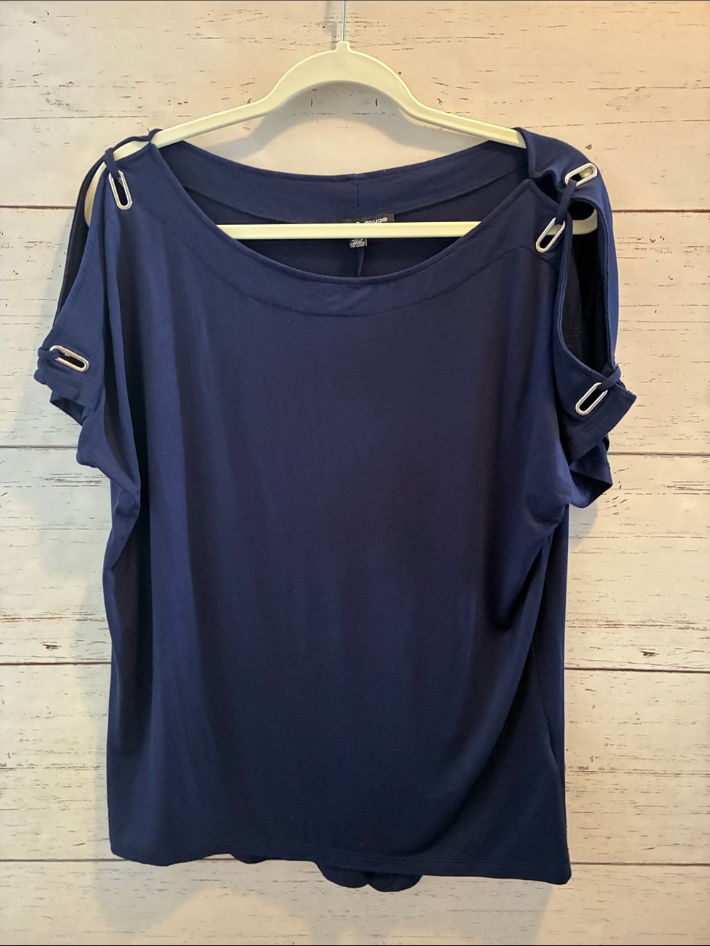 Cable & Gauge Navy Open Shoulder Short Sleeve Top w/Silver Hardware, sz L, NWOT